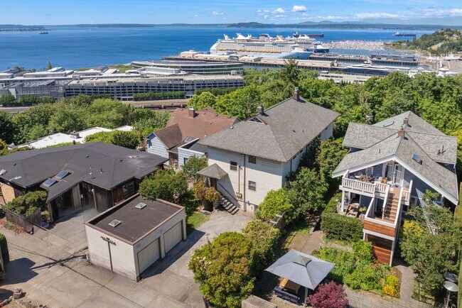 Building Photo - KIRKLAND ROSEHILL