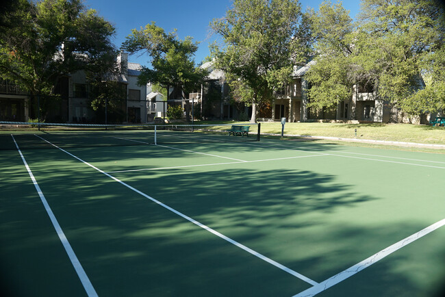 Building Photo - 151 World of Tennis Sq