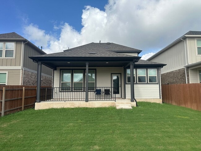 Building Photo - 3 Bed 2 Bath in Liberty Hill Tx
