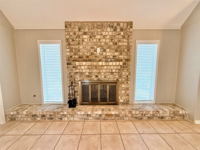 Building Photo - 5231 Alamosa Ln