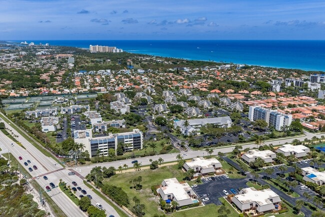 Building Photo - 1605 S US Hwy 1