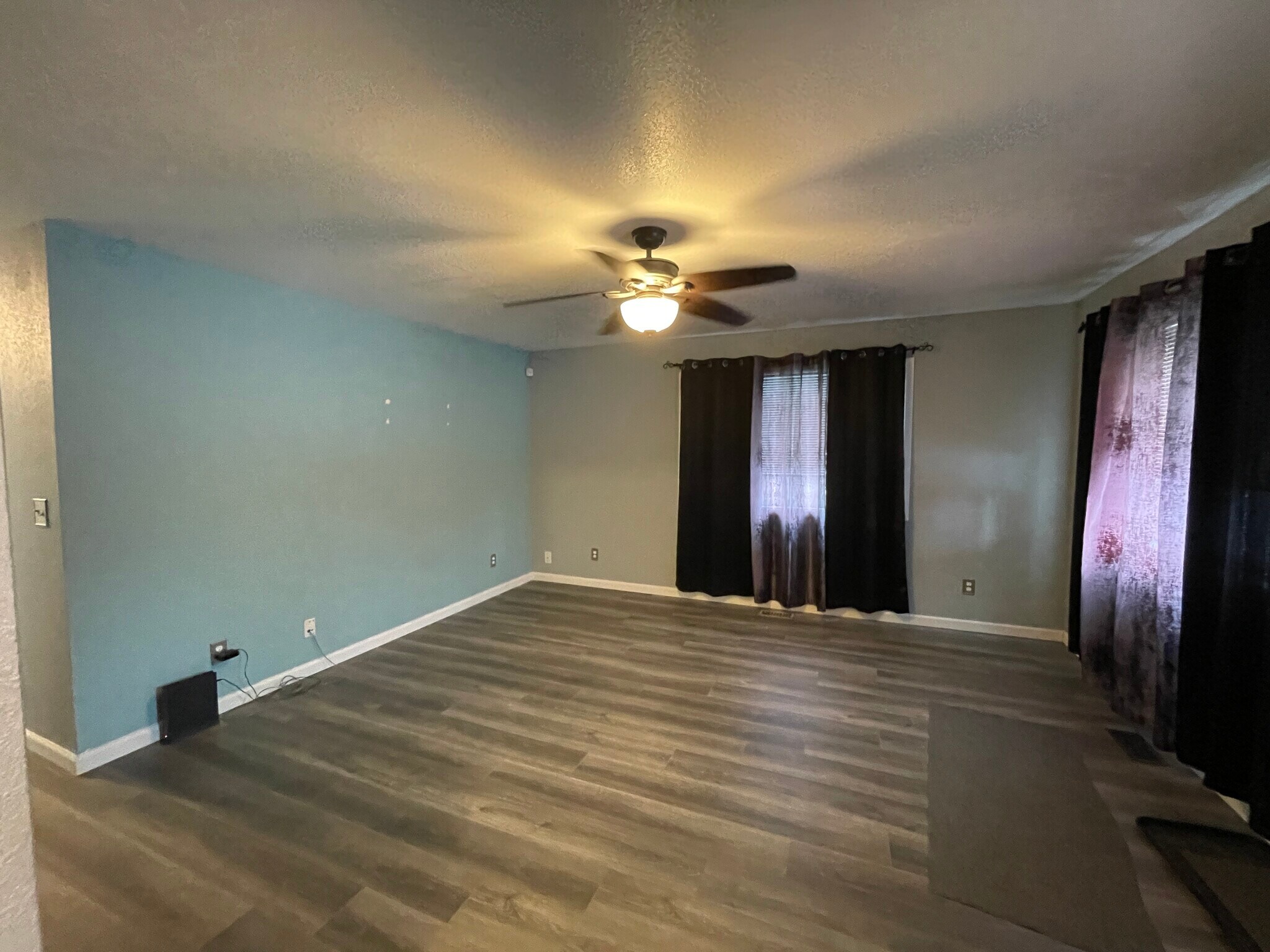 Building Photo - 5465 E Porcupine Ave