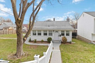 Building Photo - 64 Dacotah Ave
