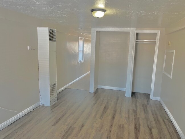 Building Photo - 4 Plex Seller Finance