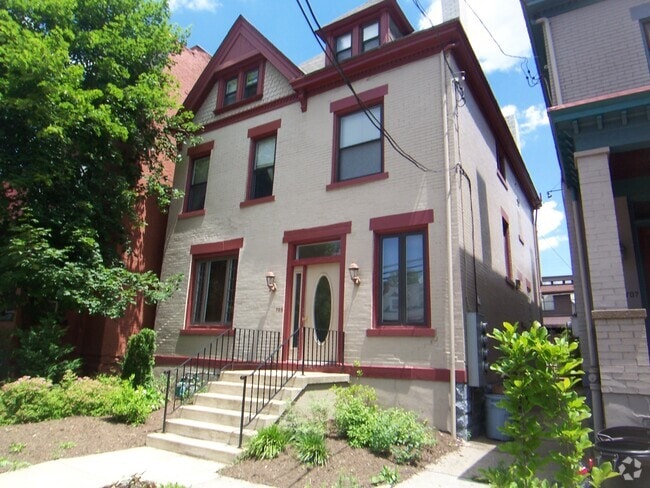 Building Photo - 705 S Aiken Ave