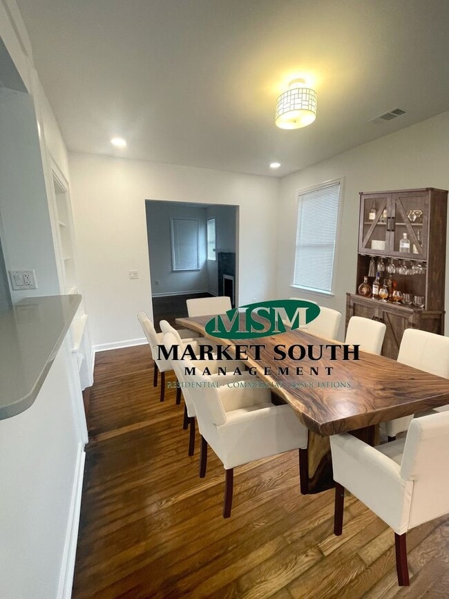 Primary Photo - BEAUTIFUL HOME- AVAILABLE JULY 15