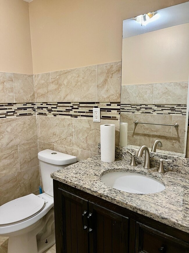 Building Photo - 3514 Spruce St