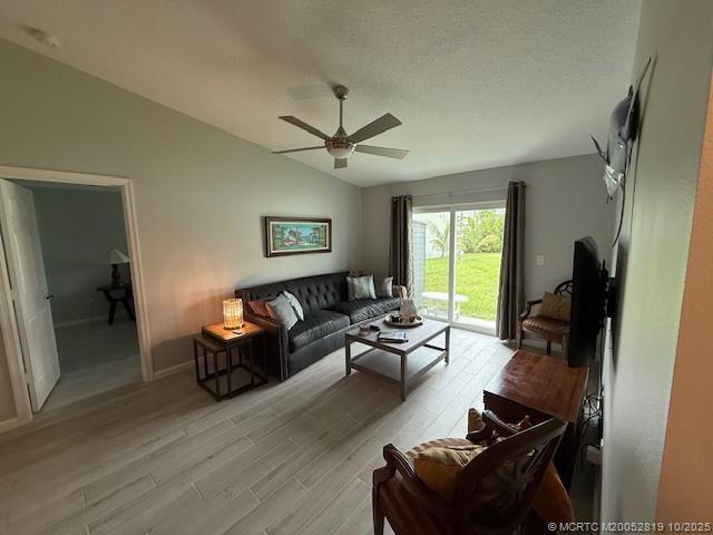 Building Photo - 2919 SE Cypress St