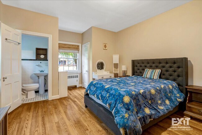 Building Photo - Beautiful 4 Bedroom, 2.5 Bath home Near Ke...