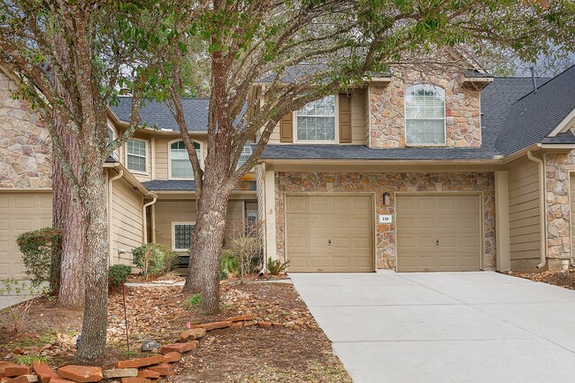 Primary Photo - 110 N Valley Oaks Cir