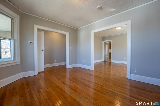 Building Photo - 47-49-49 Roxbury St