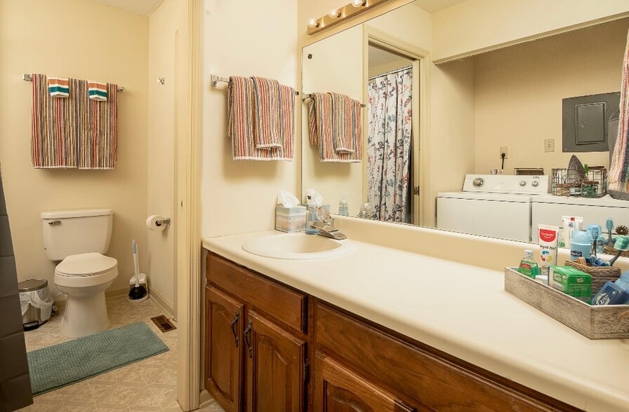 Building Photo - 103 Arcadia Lane Unit D