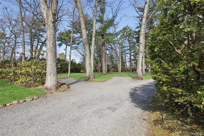 Building Photo - 208 Wheatley Rd