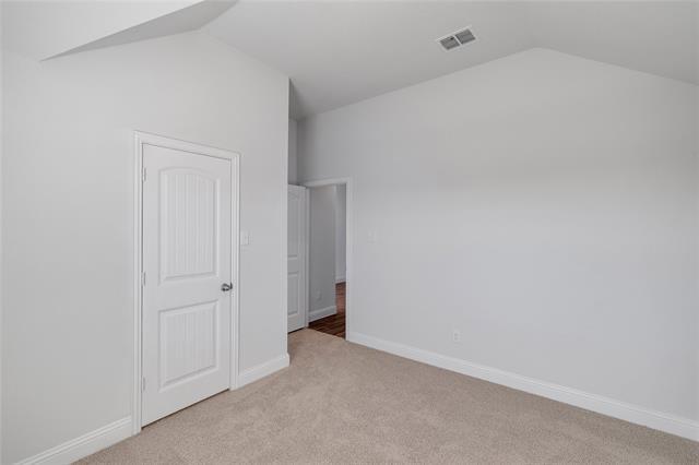 Building Photo - 5909 Lovills Crk St
