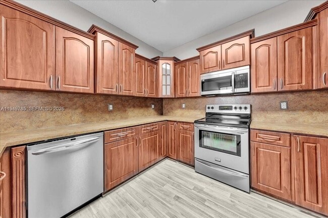 Building Photo - 4341 SW 160th Ave