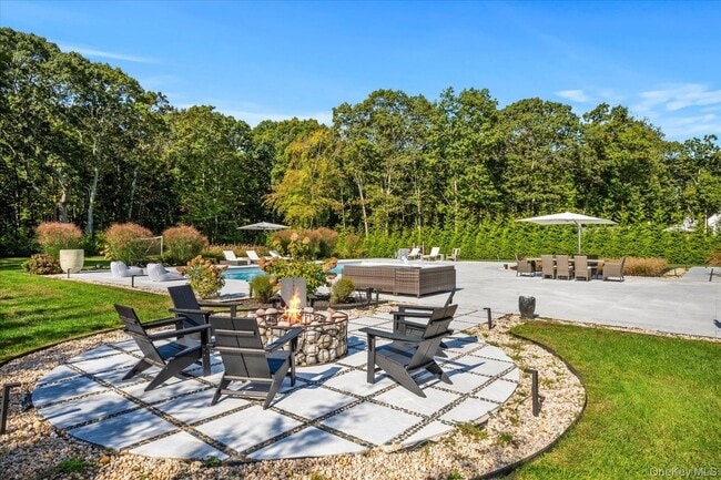 Building Photo - 805 Kayleighs Ct