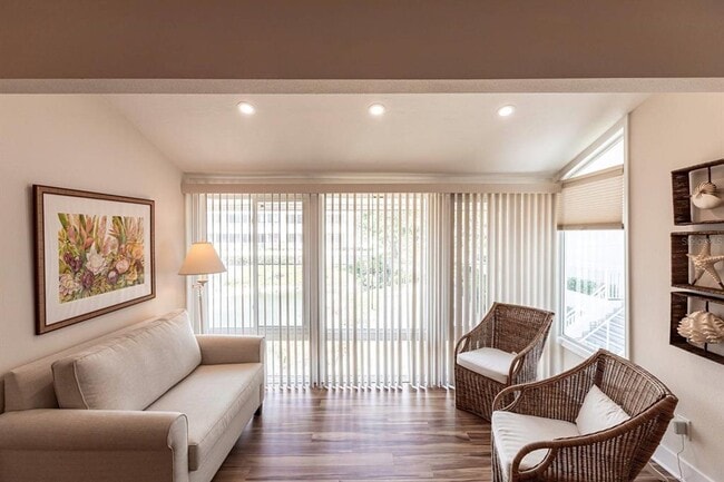 Building Photo - 6023 W Peppertree Way