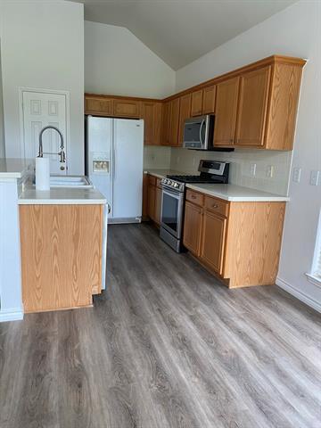 Building Photo - 9814 Glenshee Dr