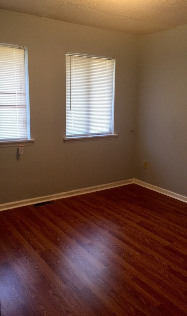 Building Photo - 6024 Spanish Oak Rd