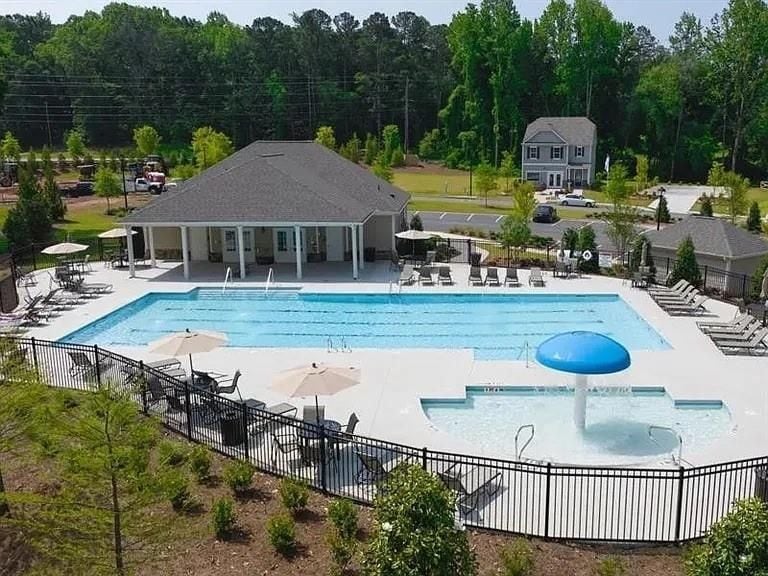 Building Photo - 124 Grand Hickory Wy