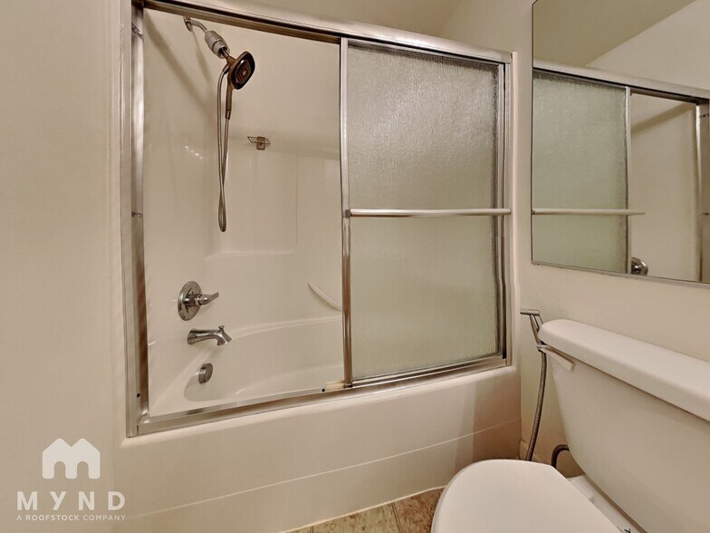 Building Photo - 15390 SW Mallard Dr