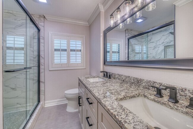 Building Photo - Treasure Island Three Bedroom, Two Bath Furnished Single Family Home on the water.