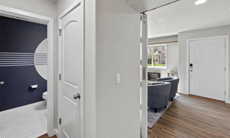Building Photo - 4032 Silver Star Grove