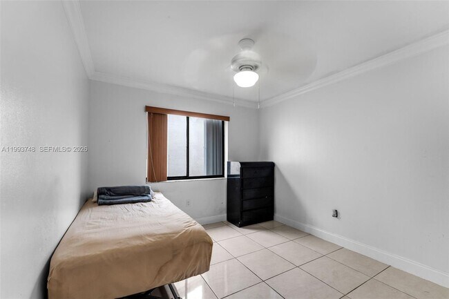 Building Photo - 10290 SW 145th Pl