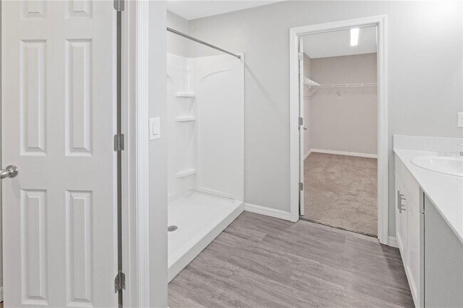 Building Photo - 12737 Tannencrest Dr