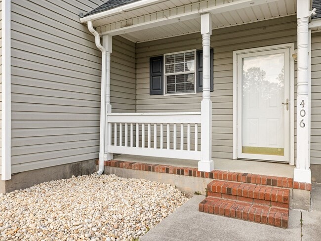 Building Photo - Aragona Village