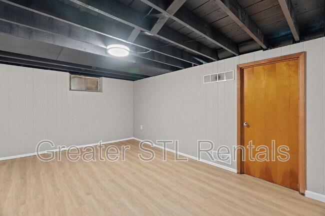 Building Photo - 3 Venetia Ct