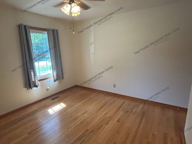 Building Photo - 7800 Penny Rd