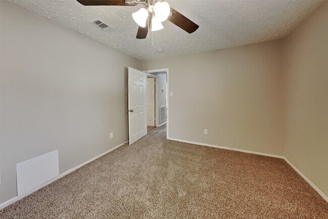 Building Photo - 7303 Dew Mist Ln