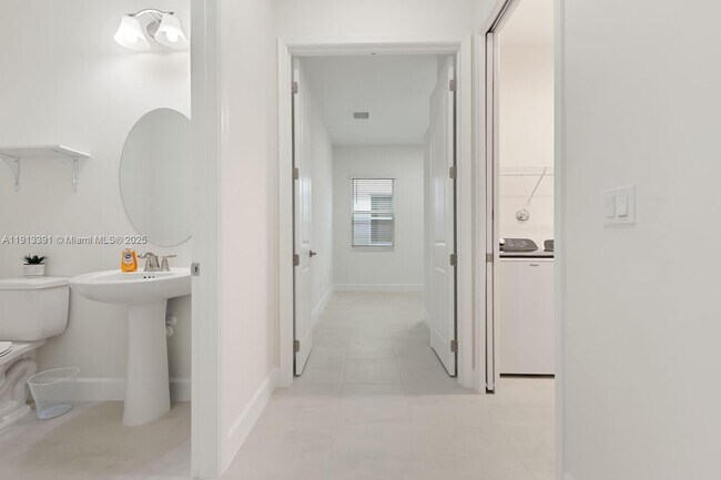 Building Photo - 5786 Aleppo Pne Pl