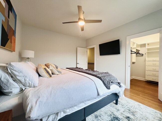 Building Photo - 130 Home St