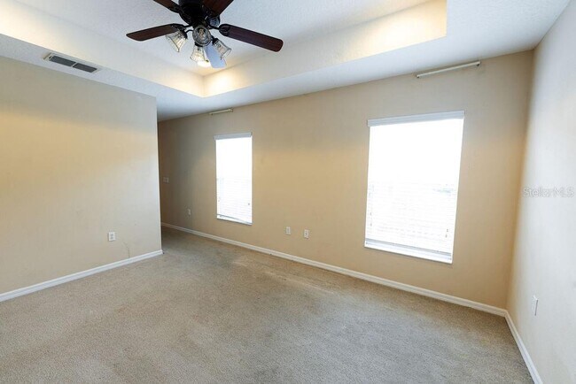 Building Photo - 10332 Fallsgrove St