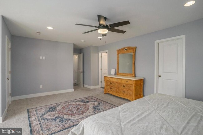 Building Photo - 340 Wartman Rd