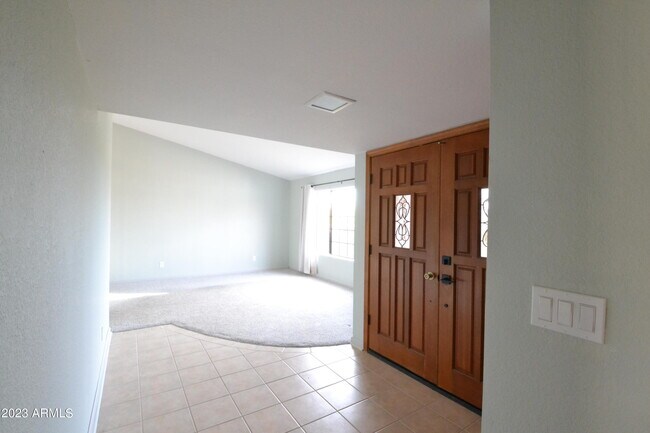 Building Photo - 3704 St Andrews Dr