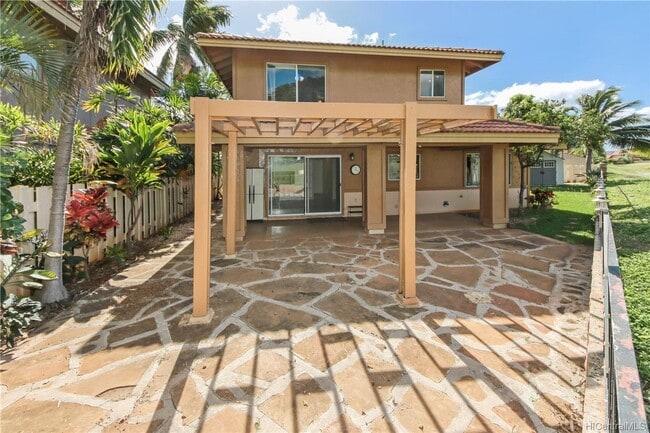 Building Photo - A?eloa, Kapolei - Single Family Home on the Golf Course