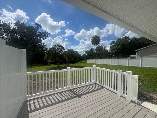 Building Photo - 1332 SE Sanchez Ave