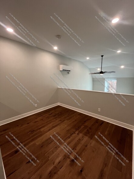 Building Photo - 810 Plum St