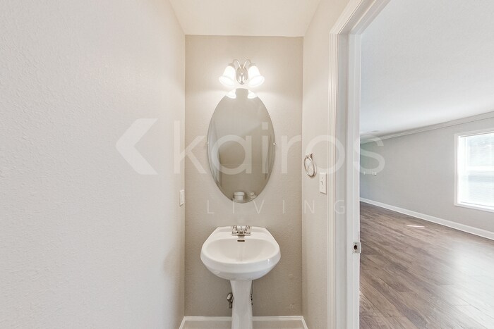 Building Photo - 109 Will Ln