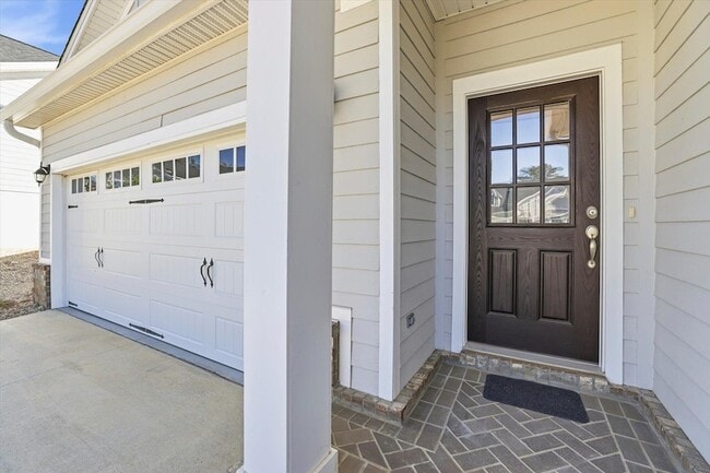 Building Photo - 201 Ursaline St