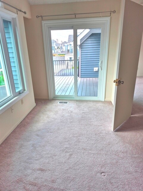 Building Photo - 227 Lakefront Blvd