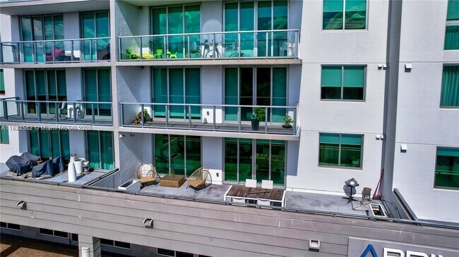 Building Photo - 7751 NW 107th Ave
