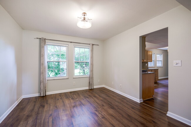 Building Photo - 5781 King Arthur Dr