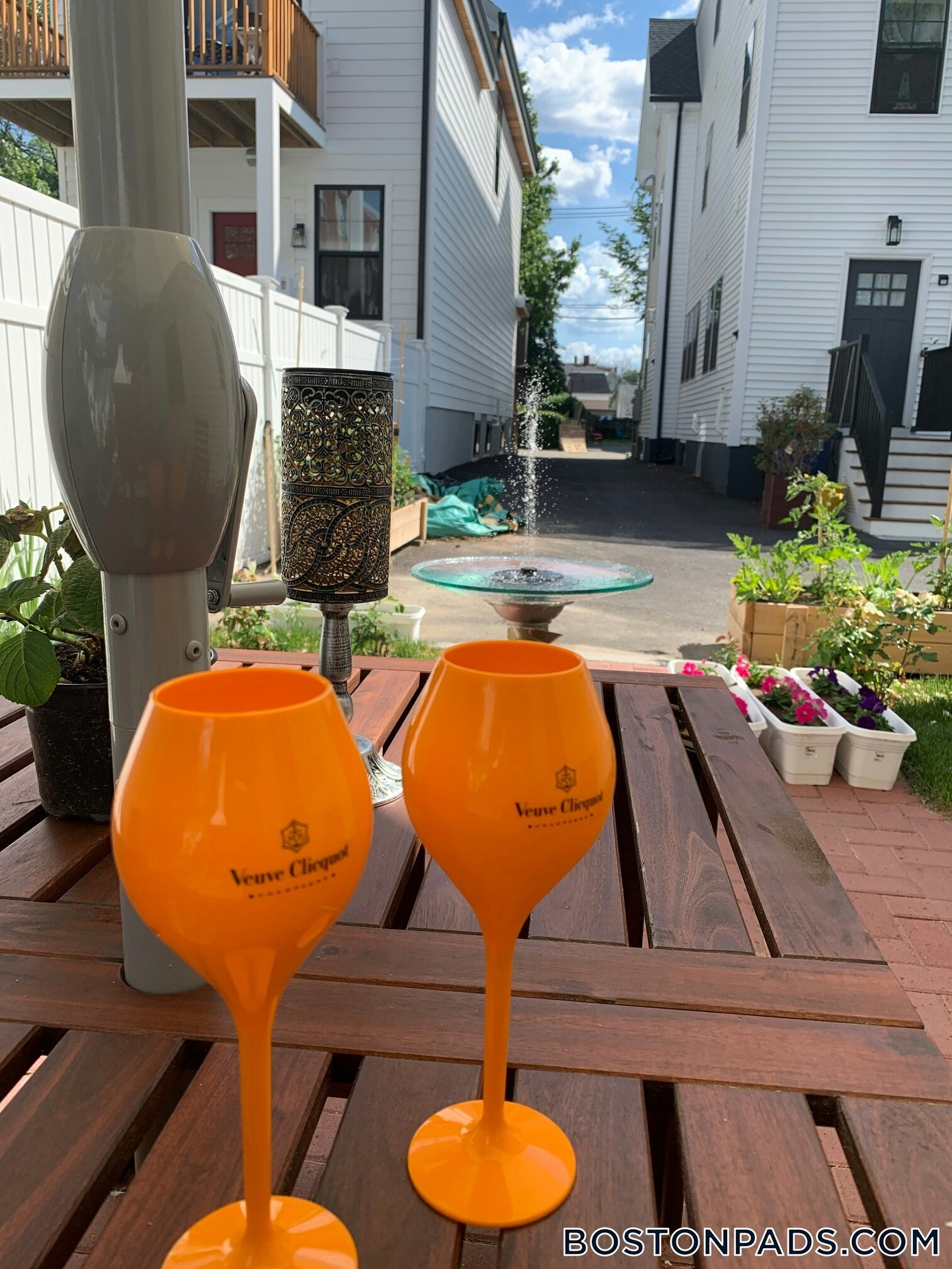 Building Photo - 7 Webster St