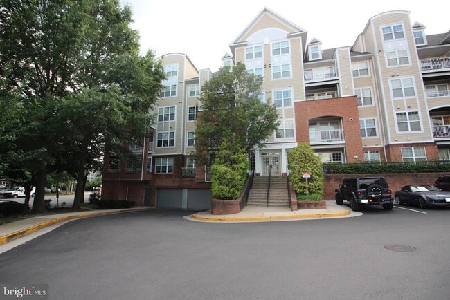 Building Photo - 2720 Bellforest Ct