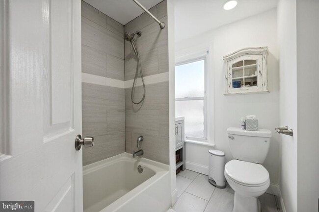 Building Photo - 443 Depot St