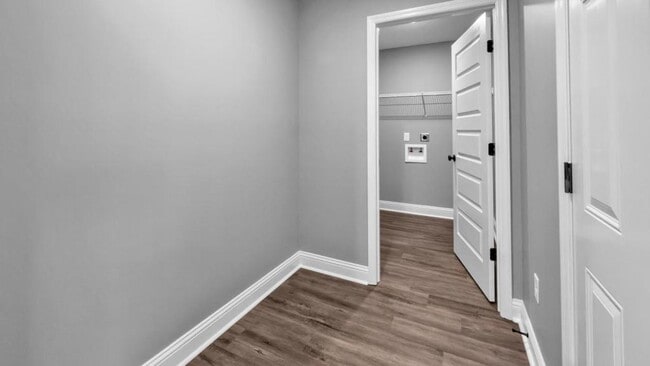 Building Photo - 303 Wright St